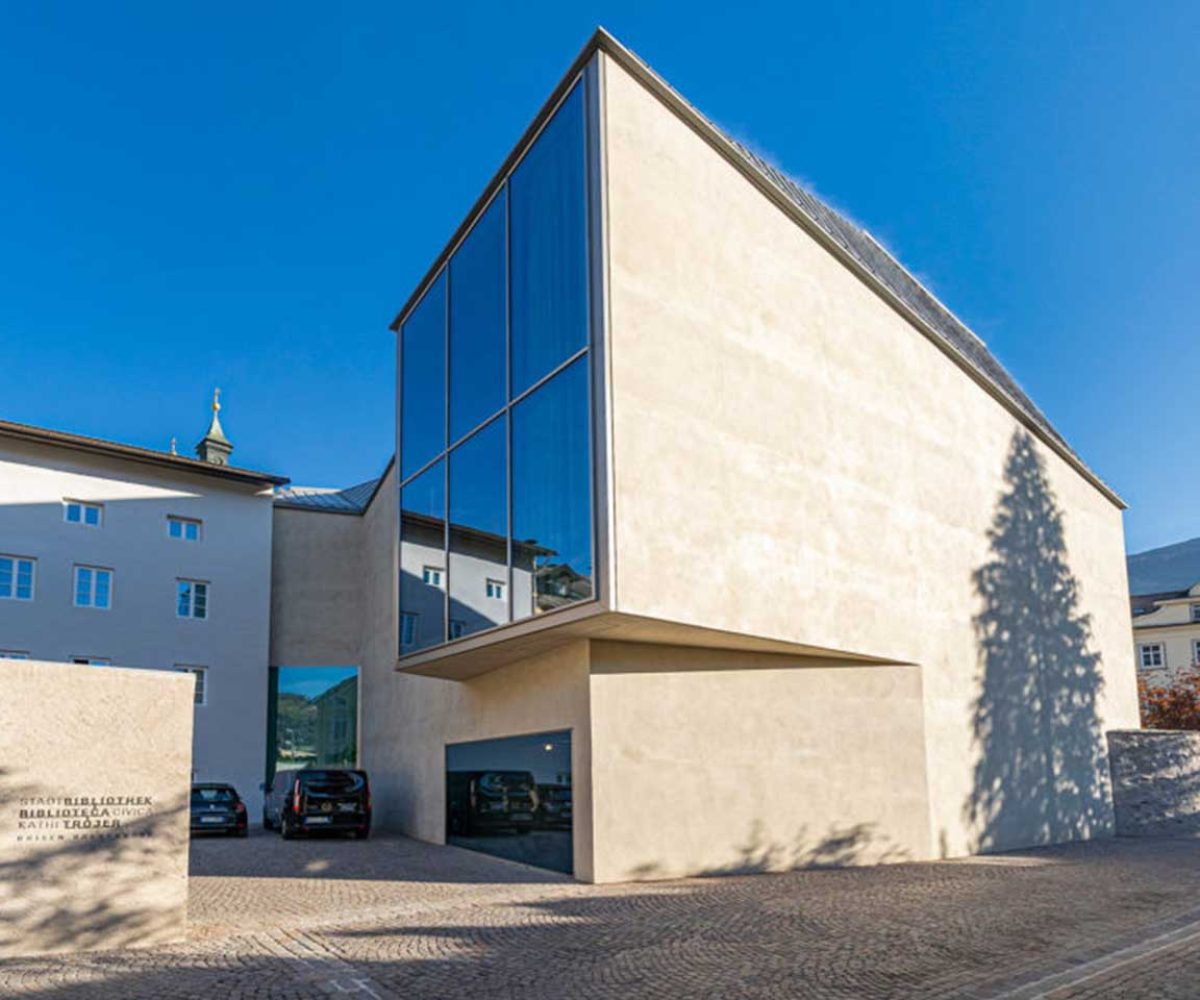 horm-stories-43-cover horm-stories-43-cover