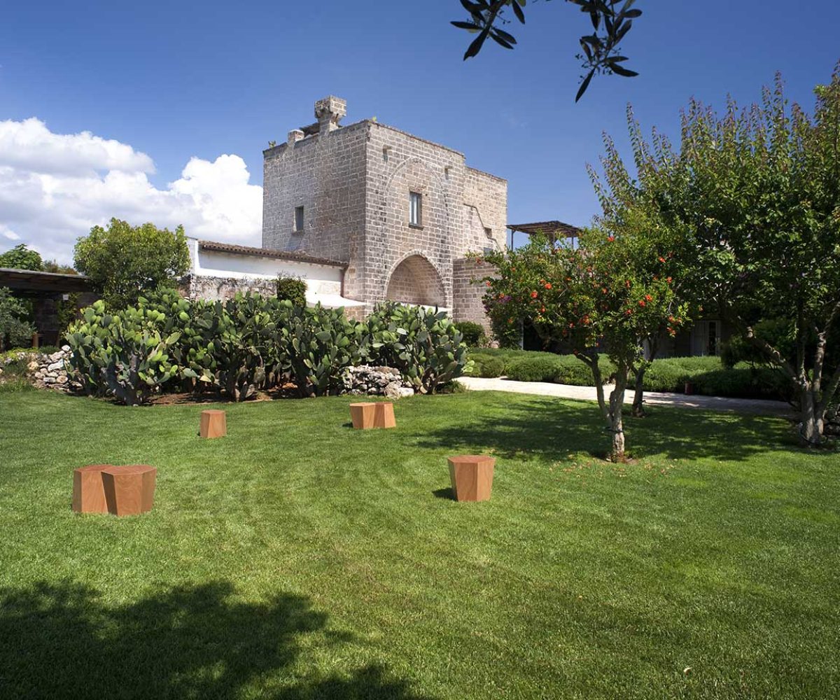 horm-stories-44-cover horm-stories-44-cover