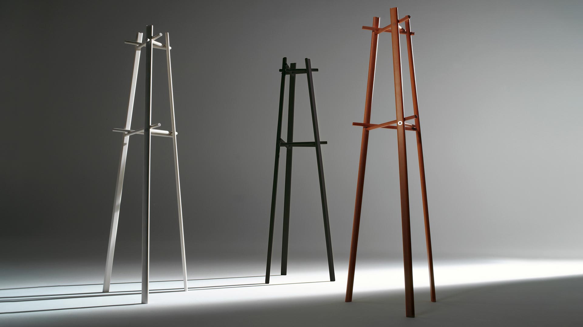hcb-coat-stand-slider_02