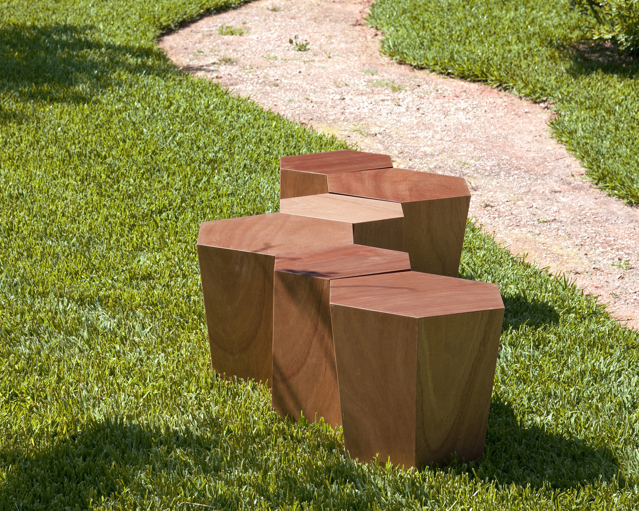 hexagon-wood-stool-coffee-table_01