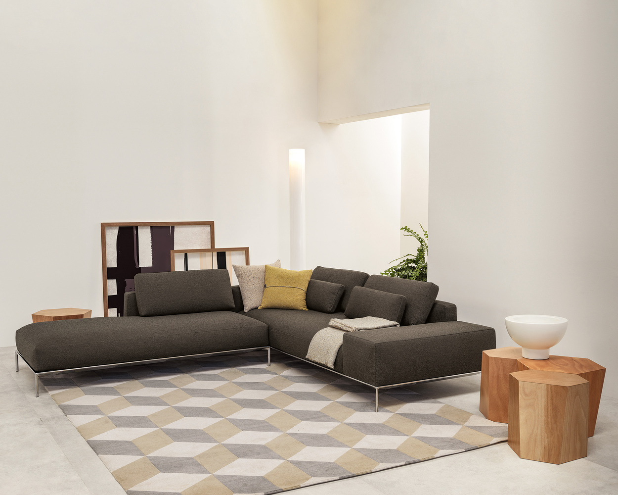 hexagon-wood-stool-coffee-table_04