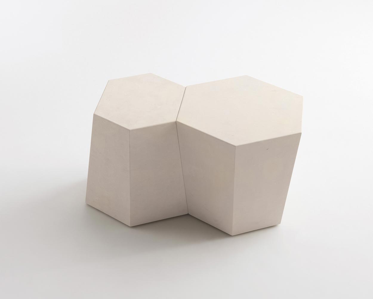 hexagon-stone-stool-coffee-table_04