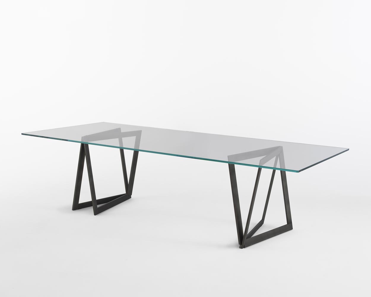 quadror-02-table_05