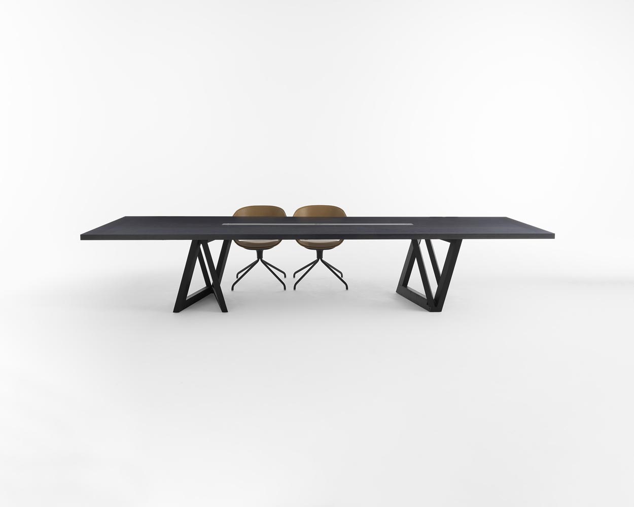 quadror-03-table_04