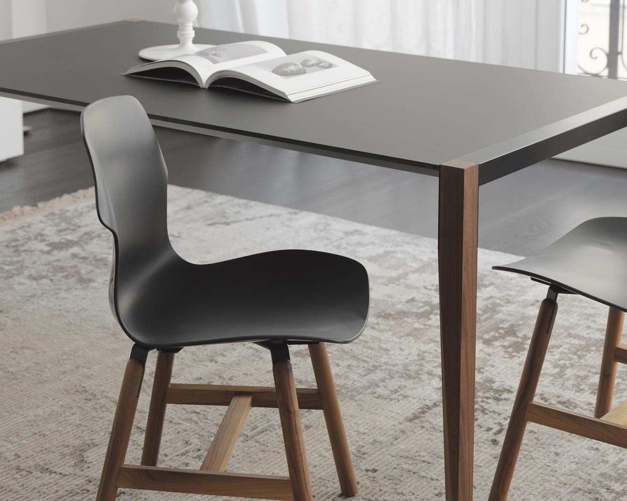 tango-fixed-table_01